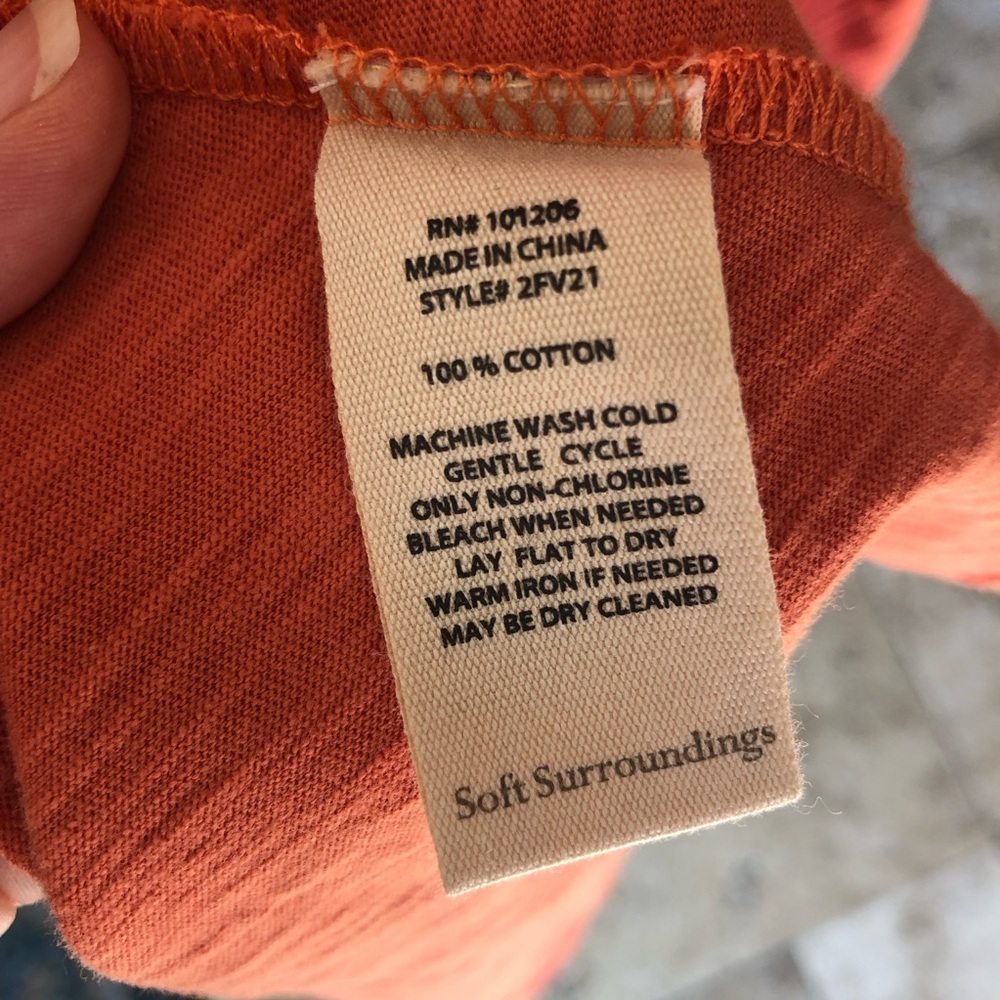 Soft Surroundings Mixed Button Danielle Tunic - Picture 11 of 13